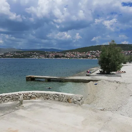 Apartments Luka Trogir Exterior photo
