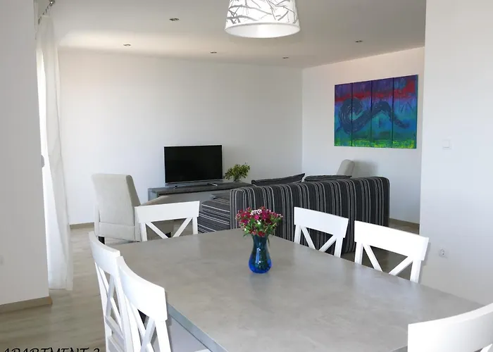 Apartments Luka
