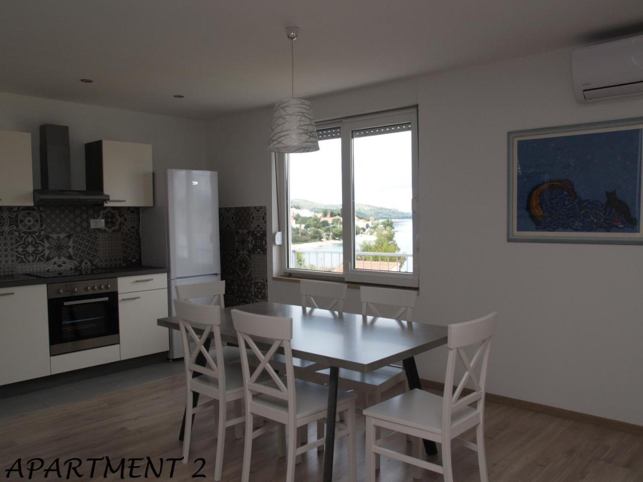 Luka Apartment
